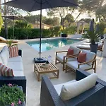 Les Alizes Côté Jardin Proche Bord De Saint-Raphaël