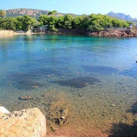 Les Alizes Côté Jardin Proche Bord De * Saint-Raphaël